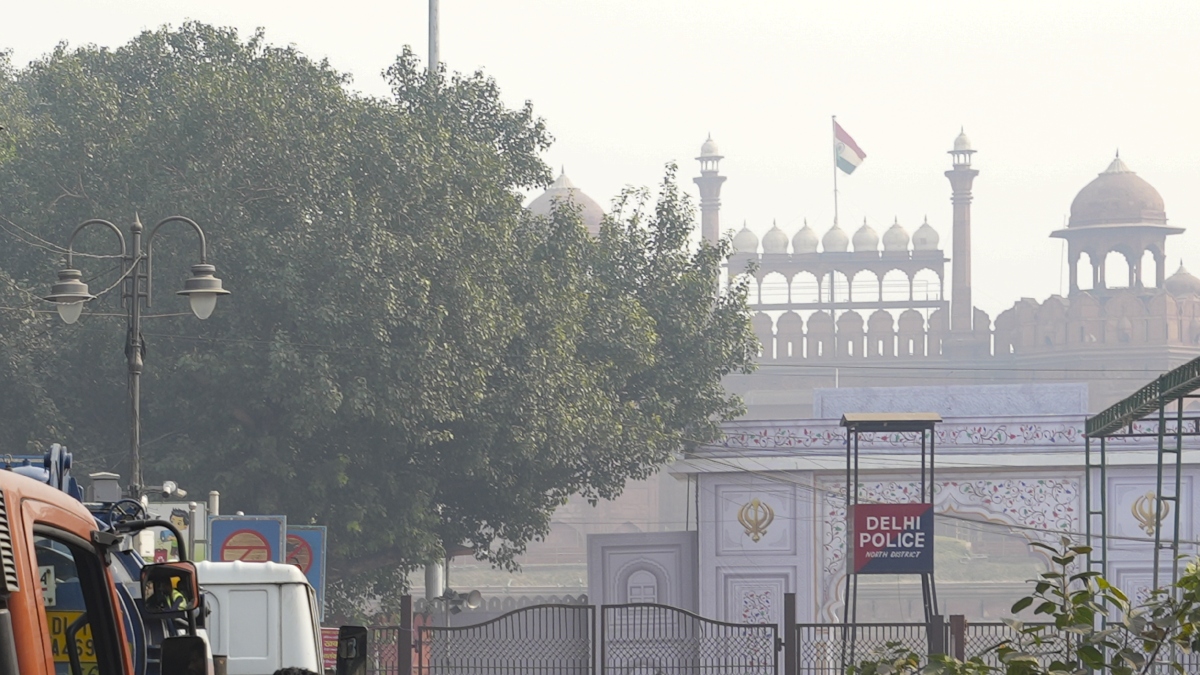 दिल्ली के लाल किला में पर्यटकों की एंट्री हुई बंद, क्यों लिया गया ये फैसला, कब खुलेगा?