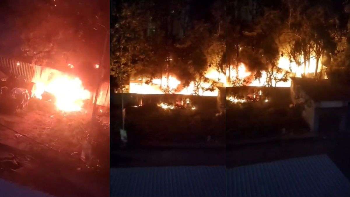 बेंगलुरु की कार गोदाम में लगी भीषण आग, 25 से ज्यादा कारें जलकर खाक