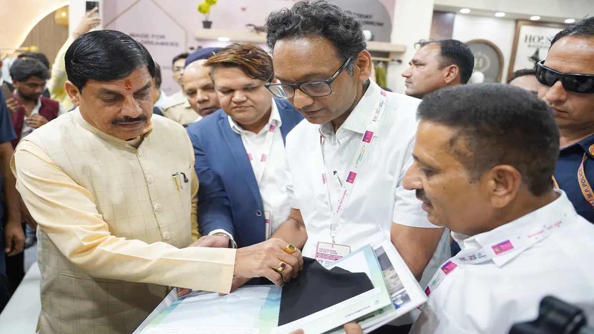 CM मोहन यादव ने टेक्सटाइल क्षेत्र में MP की ताकत दिखाई, एक-एक निवेशक से की मुलाकात mohan yadav- India TV Hindi