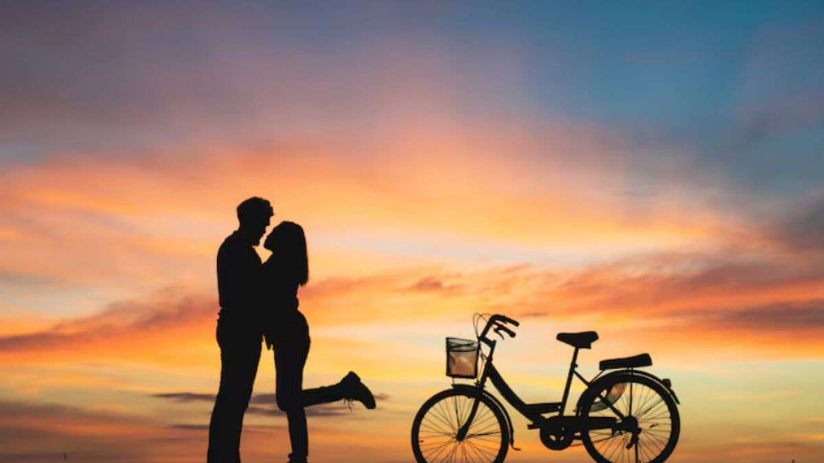 13 अगस्त का लव राशिफल: प्रेम जीवन में उतार-चढ़ाव ला सकती है चंद्र-केतु की युति, 2 राशियों को रहना होगा सावधान
