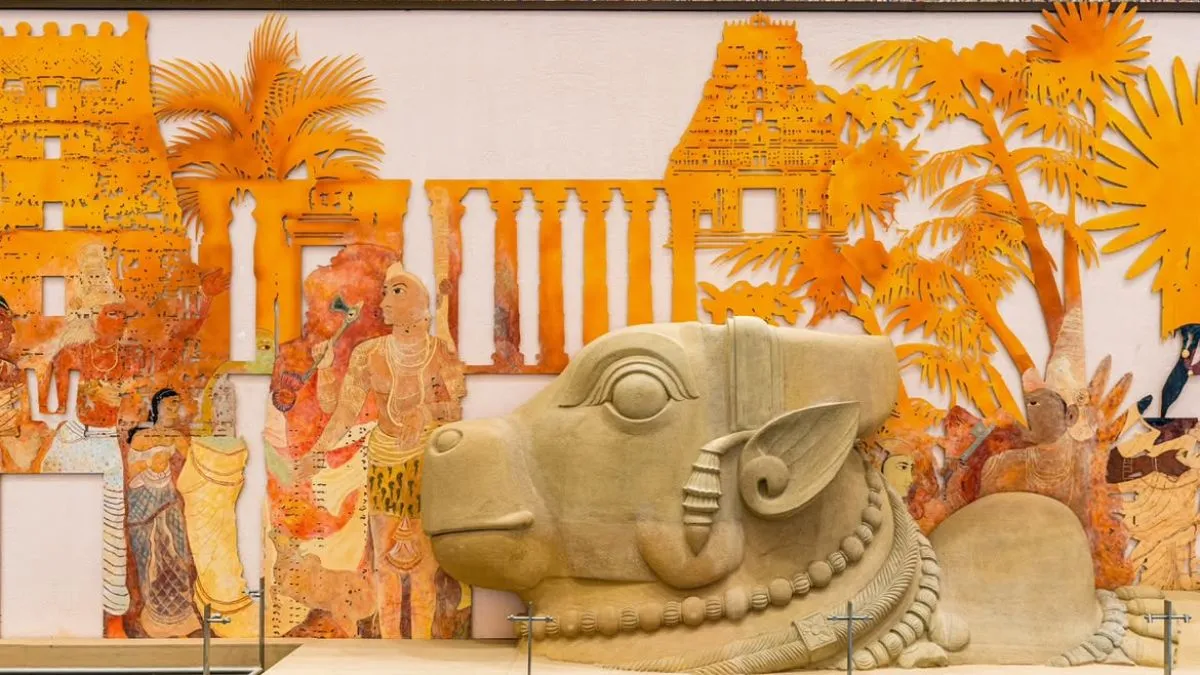 मुख्यमंत्री ने अधिकारियों को निर्देश दिए थे कि वे उन किसानों और जमीन मालिकों को सम्मानित करें, जिन्होंने इस प्रोजेक्ट के लिए अपनी जमीन दी हैं। उन्हें एक बार फ्री हवाई यात्रा का मौका दिया जाए।