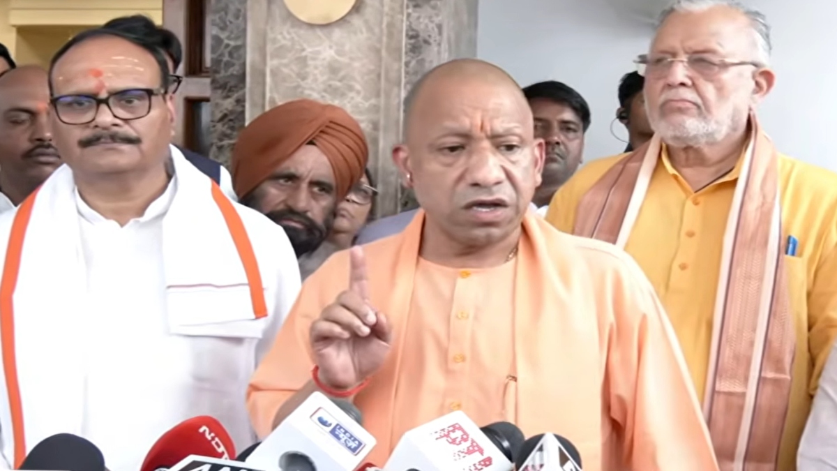 यूपी विधानसभा में 59,019 करोड़ का अनुपूरक बजट हुआ पेश, हंगामे के को लेकर सीएम योगी ने विपक्ष को घेरा