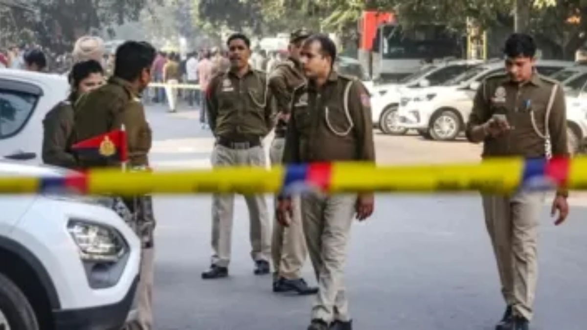 दिल्ली में एनकाउंटर, थार से भाग रहे भाऊ गैंग के दो शूटर घायल, दोनों तरफ से चलीं 14 राउंड गोलियां