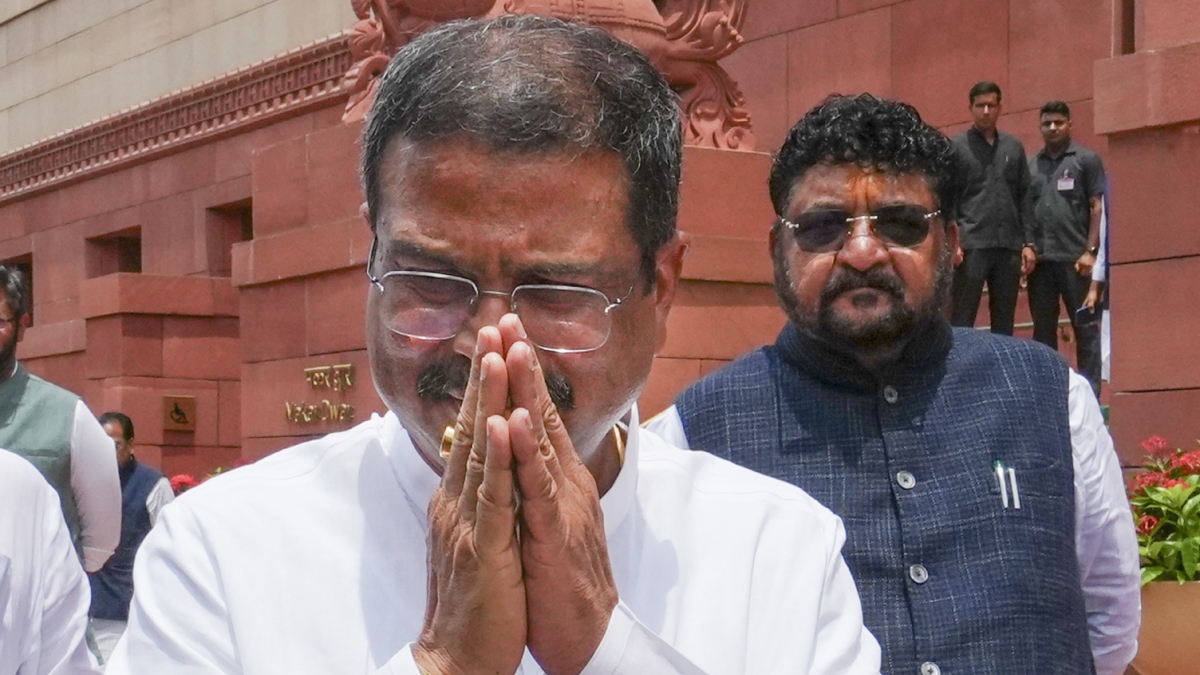 धर्मेंद्र प्रधान ने इस्तीफे पर तोड़ी चुप्पी, कहा- 'Gen Z को गुमराह करने की कोशिश हुई, पद मेरे लिए जरूरी नहीं'