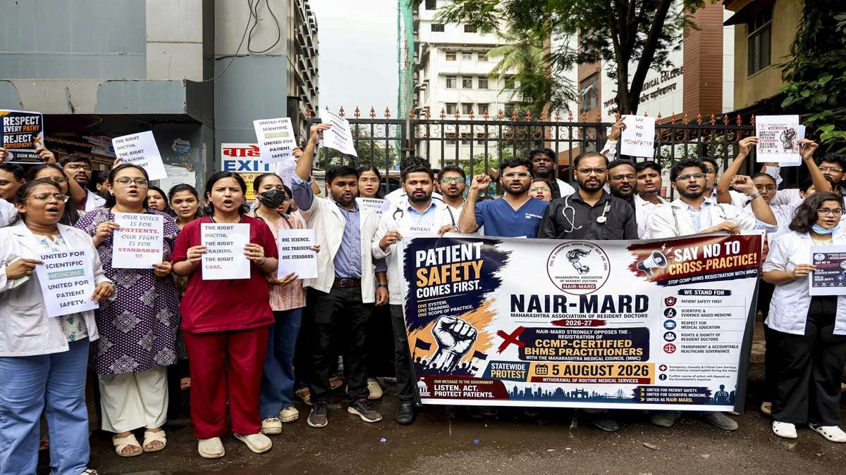 काम नहीं तो सैलरी भी बंद करें, रेजिडेंट डॉक्टर्स की हड़ताल पर बॉम्बे HC की कड़ी फटकार