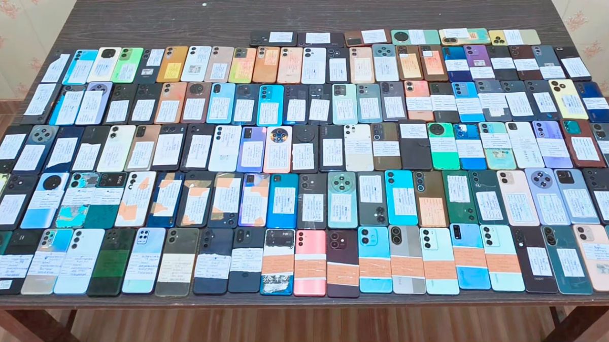 UP Police का बड़ा एक्शन, बहराइच और फतेहपुर में 78 लाख से अधिक कीमत के 332 मोबाइल किए रिकवर