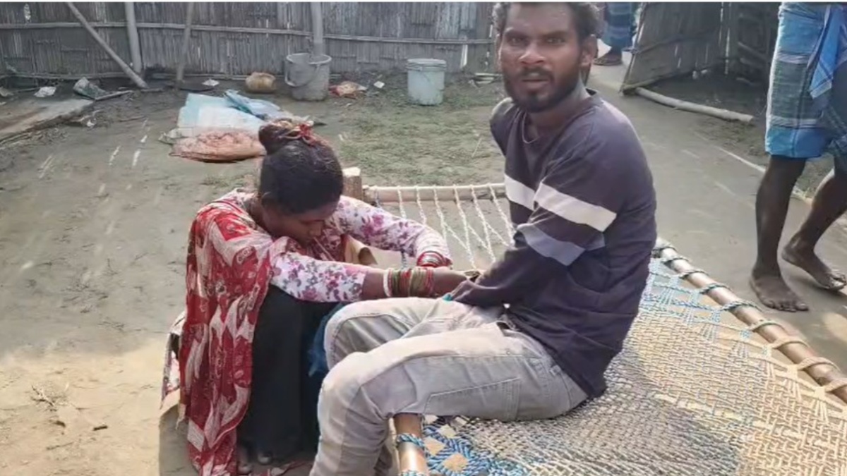 रात में महिला के घर पहुंचे युवक पर बवाल, ग्रामीणों ने दोनों को बनाया बंधक, प्रेम प्रसंग का लगाया आरोप