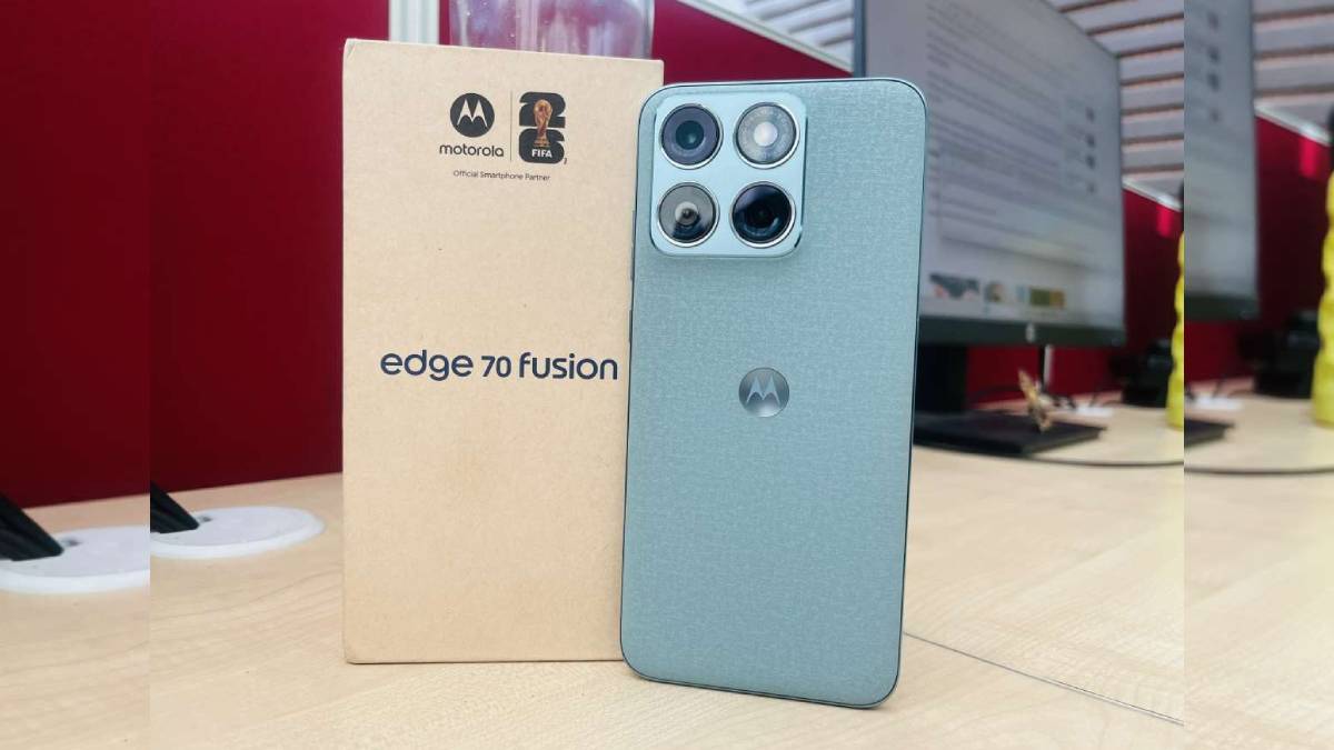 21000 रुपये सस्ता मिल रहा Motorola का लेटेस्ट 5G फोन, मिलेगी 7000mAh की बैटरी