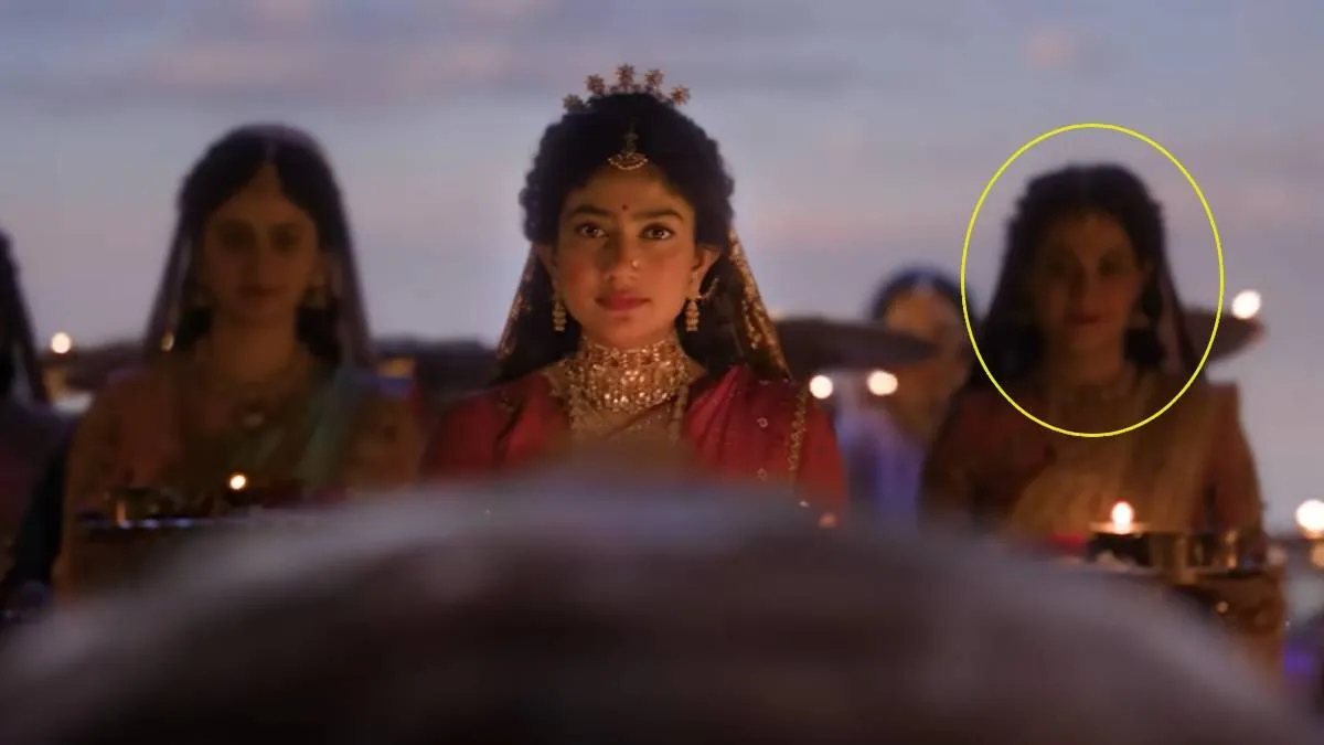 नितेश तिवारी के निर्देशन में बनी 'रामायण' का ट्रेलर 30 जुलाई को रिलीज कर दिया गया है। ट्रेलर के रिलीज होते ही अब इसके कलाकारों की चर्चा जोरों पर है। फिल्म में रणबीर कपूर, यश, साई पल्लवी, अरुण गोविल जैसे कलाकार नजर आने वाले हैं, जिनके किरदारों ने हर किसी का ध्यान खींचा है और इन कलाकारों के बीच सोनिया बलानी भी सबका ध्यान अपनी तरफ खींचने में सफल रही हैं।