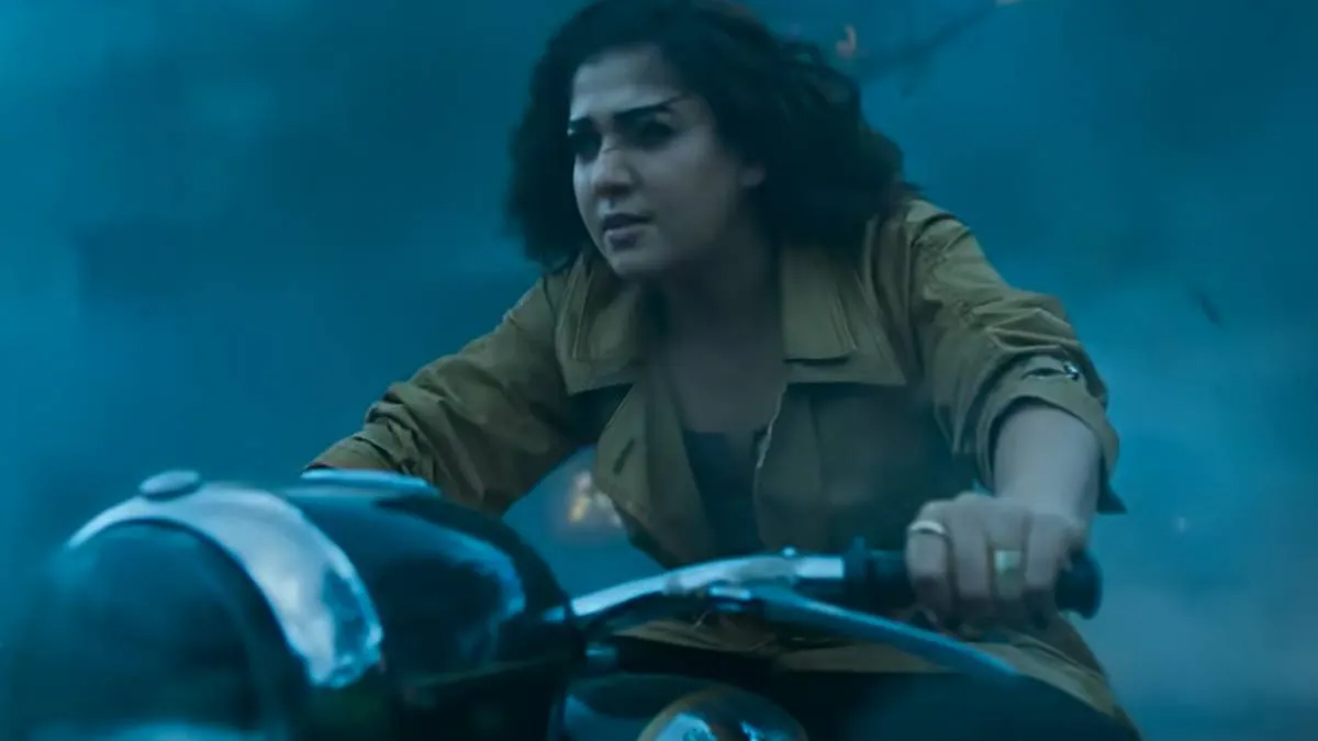 बेंगरुलु में आयोजित टॉक्सिक के ट्रेलर लॉन्च इवेंट में नयनतारा की तारीफ करते हुए यश ने कहा, 'इस तरह की फिल्म चुनना बहुत बड़ी बात है। वह सच में 'लेडी सुपरस्टार' हैं। मैं जानता हूं कि मार्केट में उनकी क्या अहमियत है और फैंस उन्हें कितना पसंद करते हैं।'