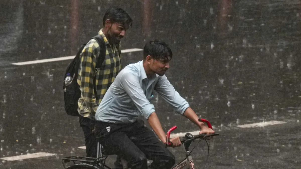 यूपी-एमपी और बिहार में भारी बारिश का अलर्ट, मौसम विभाग ने जारी किया ऑरेंज अलर्ट, दिल्ली में बूंदाबांदी के आसार Delhi rain- India TV Hindi