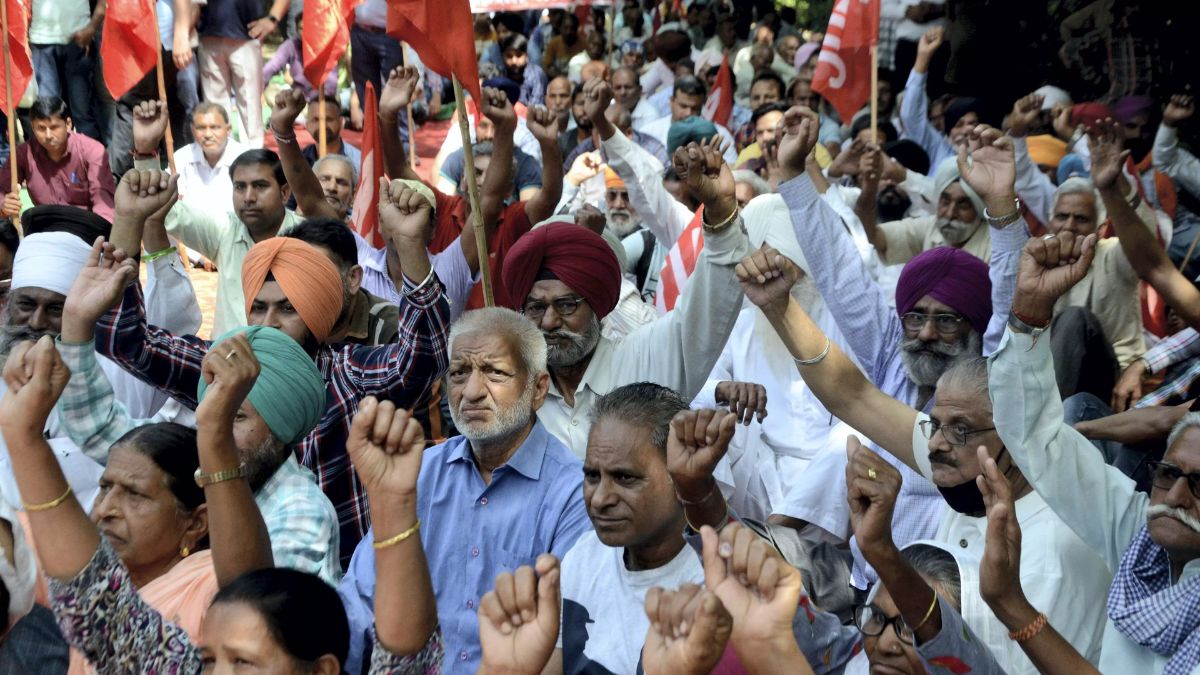 EPS-95 में न्यूनतम 7500 रुपये की मासिक पेंशन की मांग हुई तेज, 5 अगस्त को होगा देशव्यापी आंदोलन