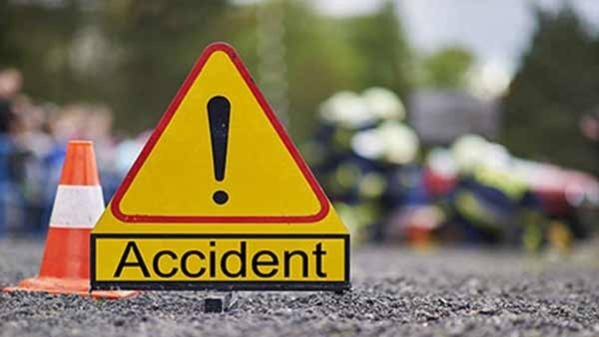 तेलंगाना में कंटेनर में घुसी बेकाबू बस, 6 लोगों की मौत; 20 यात्री गंभीर रूप से घायल