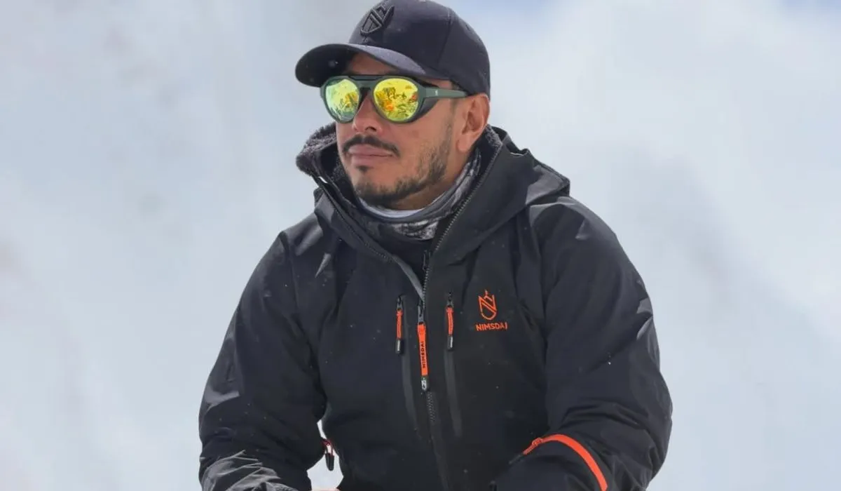 निर्मल पुर्जा का पर्वतारोहण का करियर बहुत शानदार रहा। उन्होंने 2019 में दुनिया भर में 8,000 मीटर से ऊंची सभी 14 चोटियों पर सिर्फ छह महीने और छह दिन में सफलतापूर्वक चढ़ाई करके एक नया रिकॉर्ड बनाया था। ब्रॉड पीक पर चढ़ाई पूरी करने के बाद वह सभी 14 'आठ-हजारी' चोटियों पर दो बार चढ़ाई करने का अपना मिशन पूरा करने वाले थे।