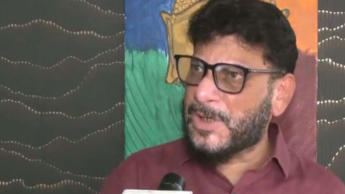 'वंदे मातरम् नहीं गाएंगे चाहे फांसी पर चढ़ा दिया जाए', AIMIM प्रवक्ता वारिस पठान का विवादास्पद बयान