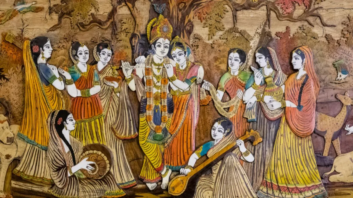 अष्ट पटरानियां: भगवान श्रीकृष्ण की मुख्य पटरानियों की संख्या भी आठ ही हैं। धार्मिक ग्रंथों के अनुसार, श्री कृष्ण की मुख्य आठ पटरानियां रुक्मिणी, सत्यभामा, जाम्बवती, कालिंदी, मित्रविंदा, सत्या, लक्ष्मणा और भद्रा हैं।