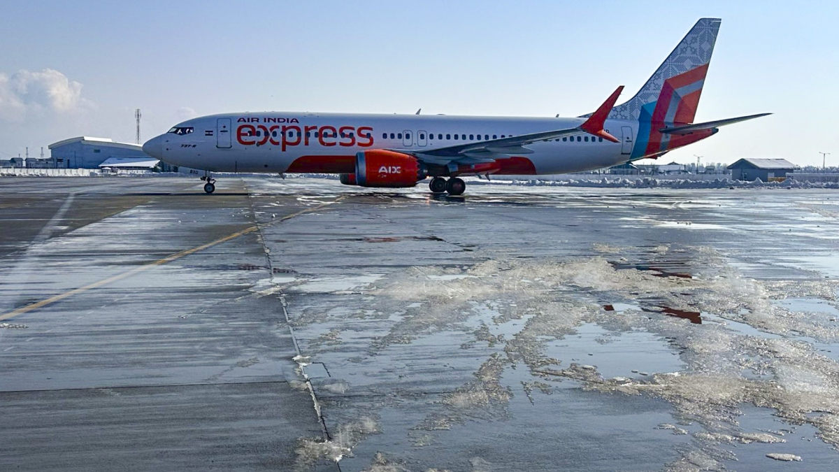 air india express low fuel cochin landing 1788766622