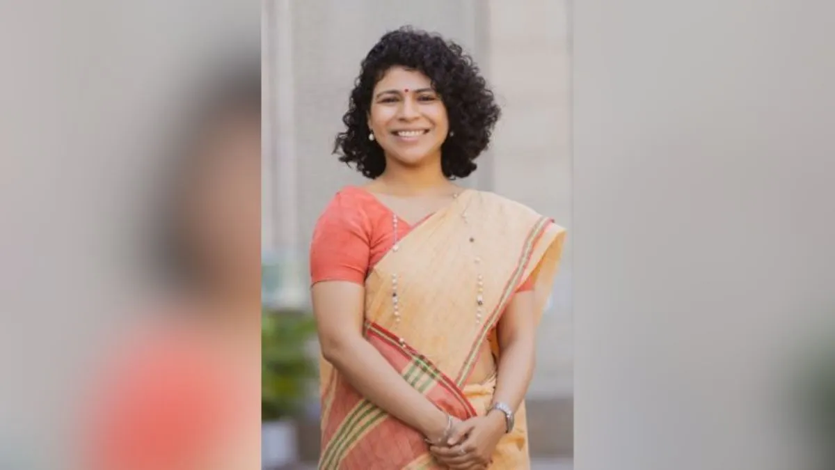 IAS अधिकारी दुर्गा शक्ति नागपाल के कंटेम्प्ट मामले में नया मोड़, वादी का केस लड़ने से इनकार, भूमि से हटाया कब्जा Durga Shakti Nagpal- India TV Hindi