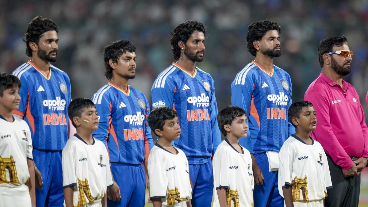 टीम इंडिया ने रचा: नया इतिहास, T20I में 200वीं जीत दर्ज करने वाली बनी दुनिया की पहली.. टीम इंडिया ने रचा: नया इतिहास, T20I में 200वीं जीत दर्ज करने वाली बनी दुनिया की पहली..