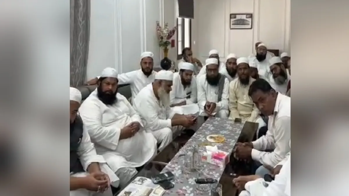 सहारनपुर मस्जिद मामले पर जमीयत उलमा-ए-हिंद का बयान, ‘आगे की रणनीति पर हो रहा विचार' जमीयत उलमा-ए-हिंद का प्रधिनिधिमंडल पहुंचा सहारनपुर- India TV Hindi
