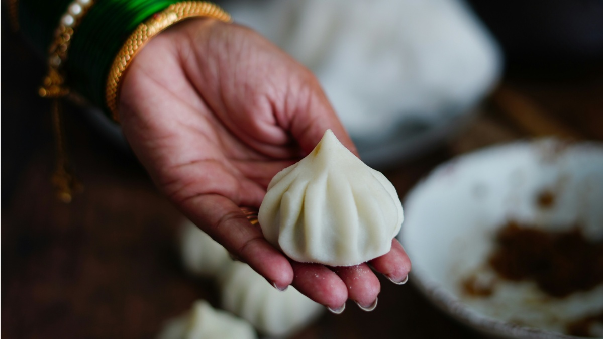 न गैस की जरूरत, न भाप में पकाने का झंझट, सिर्फ 2 चीजों से बनाएं झटपट मोदक, नोट करें विधि