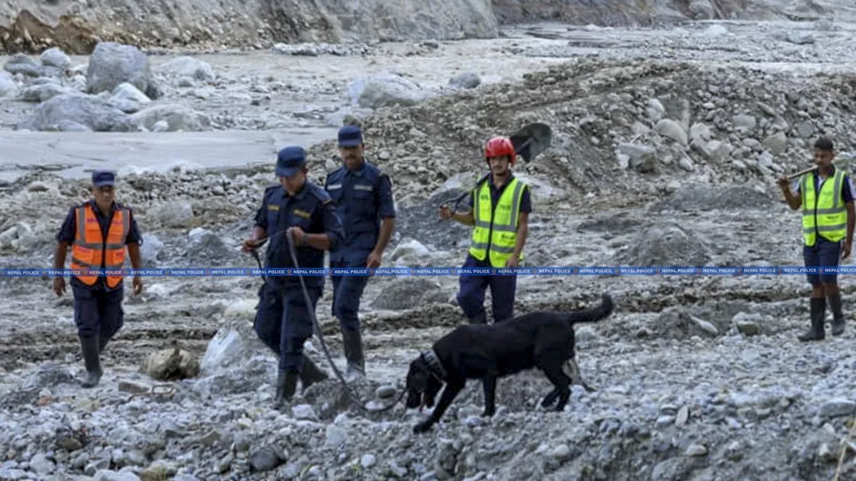 नेपाल से सामने आई दर्दनाक खबर, भीषण बाढ़ के बाद करीब 500 छात्र लापता, 31 शिक्षक संपर्कविहीन nepal flood students missing- India TV Hindi
