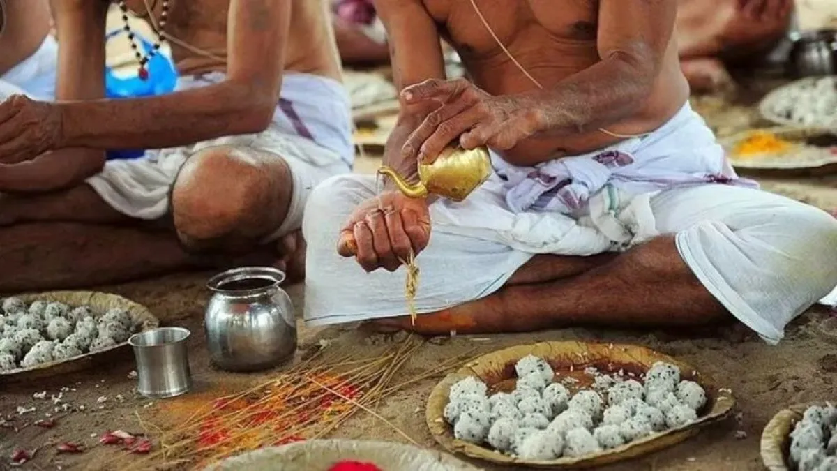 पितृपक्ष में किस तिथि को किसका श्राद्ध, जानिए हर तिथि का महत्व और श्राद्ध कर्म से मिलने वाले फल Pitru Paksha- India TV Hindi