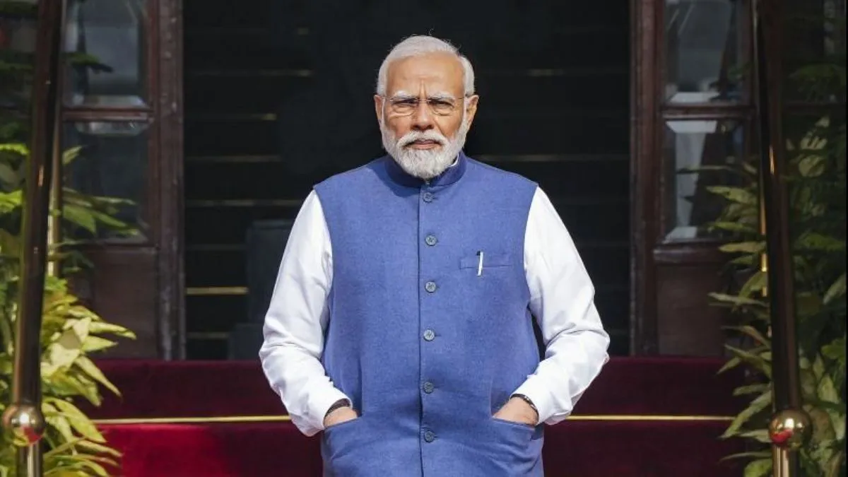 मुंबई में PM मोदी के कार्यक्रम से पहले पकड़े गए दो संदिग्ध, बंदूक और फर्जी पहचान पत्र बरामद पीएम मोदी के कार्यक्रम से पहले पकड़े गए दो संदिग्ध।- India TV Hindi