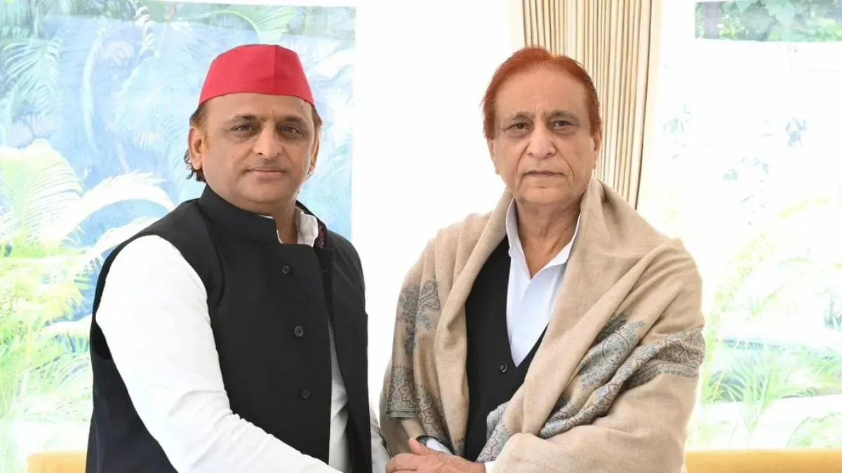 आजम खान से रामपुर जेल में मिलेंगे अखिलेश यादव, मुलाकात के लिए 45 मिनट का समय तय अखिलेश यादव और आजम खान- India TV Hindi