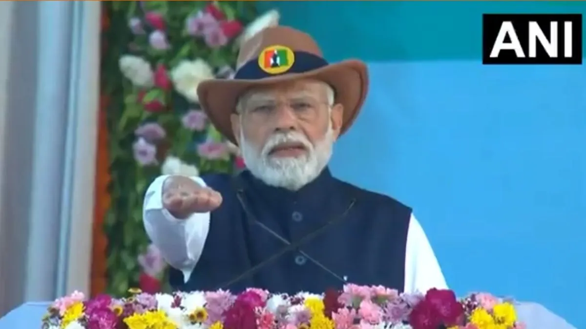 गुजरात में PM मोदी ने ली एकता परेड की सलामी, दिलाया देश की सुरक्षा के लिए सजग रहने का संकल्प PM Modi Ekta Parade- India TV Hindi