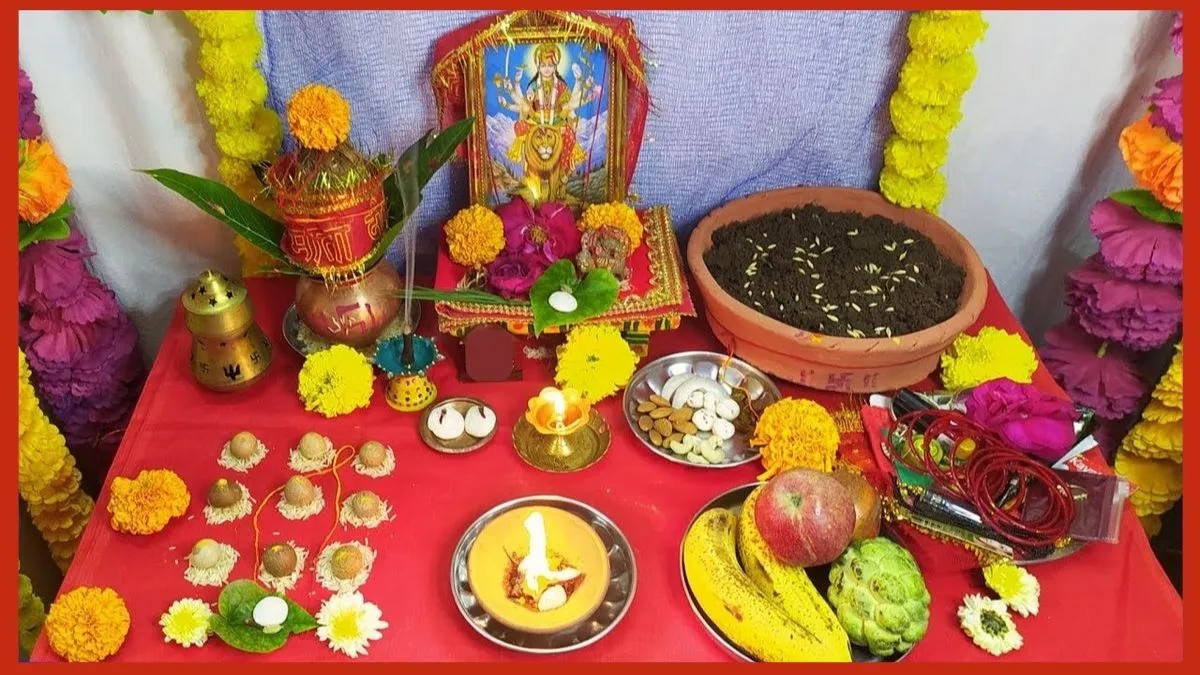 11 अक्टूबर से शारदीय नवरात्र शुरू, कलश स्थापना में इन नियमों का रखें ध्यान, जानें मंत्र सहित पूरी विधि Kalash Sthapana Vidhi, नवरात्रि में कलश स्थापना की सही विधि- India TV Hindi