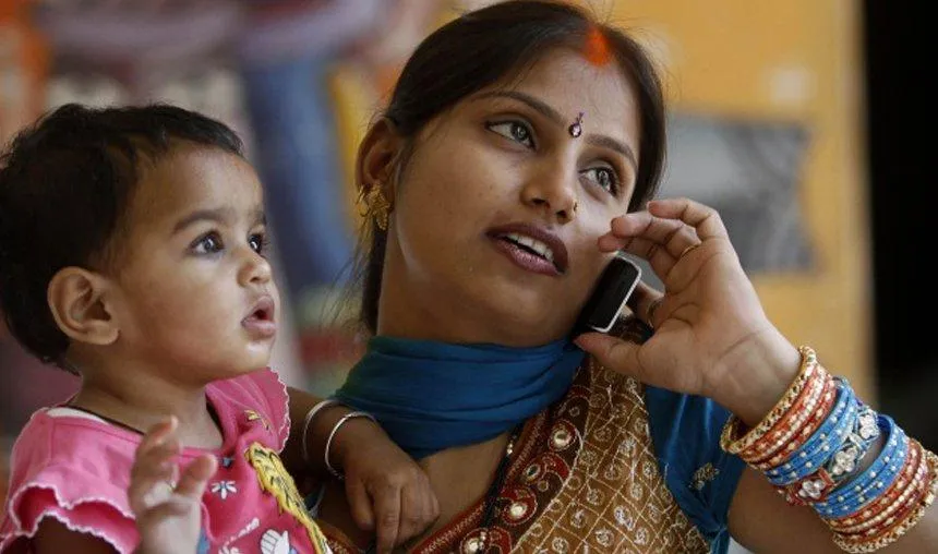 भारत बनेगा मोबाइल की दुनिया का बादशाह, 2020 तक 1 अरब के पार होंगे यूजर्स- India TV Paisa