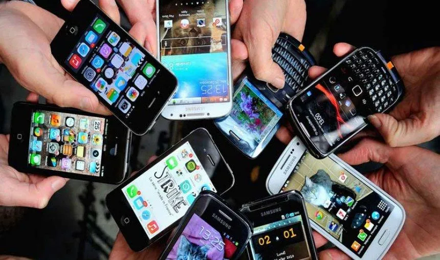 4G स्मार्टफोन बाजार पर सैमसंग का कब्जा, माइक्रोमैक्स हुई टॉप-5 में शामिल- India TV Paisa