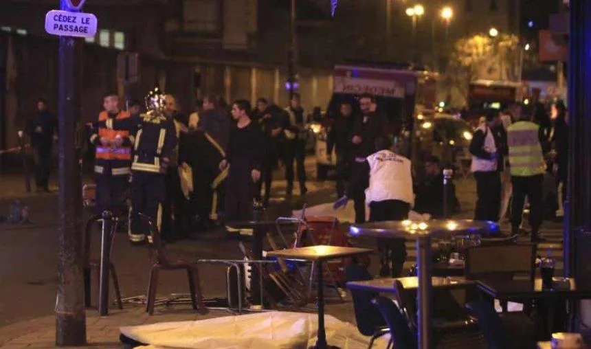 Paris Attack: ISIS ने ली हमले की जिम्‍मेदारी, फ्रांस को सीरिया में हस्‍तक्षेप करने की मिली सजा- India TV Paisa