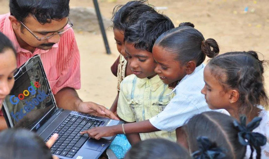 Connecting India: इस साल 50 करोड़ लोगों के पास होगा इंटरनेट, सरकार देश भर में लगाएगी 2500 वाईफाई हॉटस्पॉट- India TV Paisa