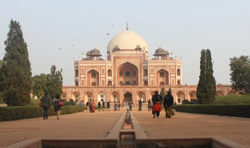Incredible Destination: दिल्ली के प्रति बढ़ा टूरिस्ट्स का आकर्षण, दुनिया के टॉप-10 शहरों में हुआ शामिल- India TV Paisa