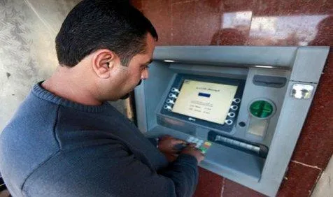 आरबीआई की नई तैयारी, अब ATM पर ही हासिल कर सकेंगे मोबाइल बैंकिंग रजिस्ट्रेशन की सुविधा- India TV Paisa