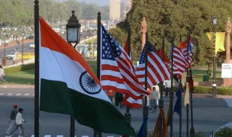 एच1-बी वीजा की फीस हुई डबल, अमेरिका के साथ भारत के व्‍यापारिक रिश्‍ते होंगे प्रभावित- India TV Paisa