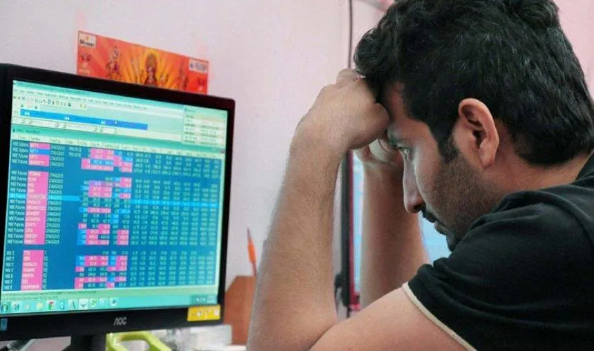 शेयर बाजार में तेज गिरावट, सेंसेक्स 250 अंक से ज्यादा टूटा- India TV Paisa