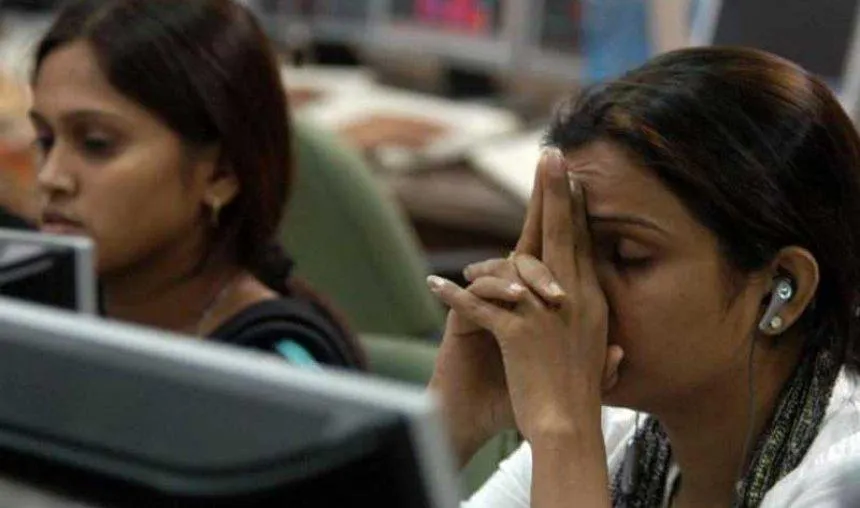 शेयर बाजारों के कारोबार में मिलाजुला रुख, सेंसेक्स 25,500 के नीचे, निफ्टी 7800 के ऊपर- India TV Paisa