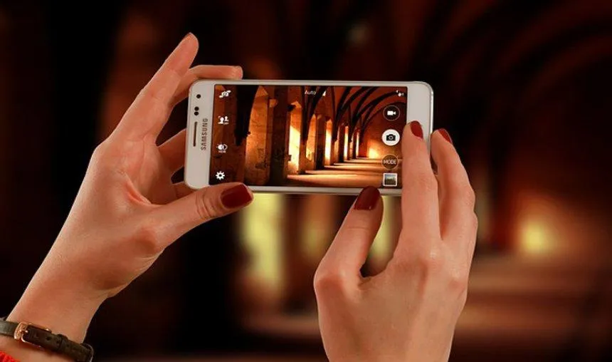 Jazz up phone camera: स्‍मार्टफोन से फोटोग्राफी को रोचक बनाएंगे ये एप्‍स, फ्री में करें इंस्टॉल- India TV Paisa