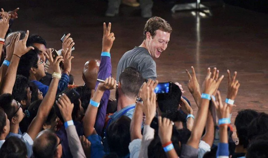 Coincidence: फेसबुक का 12वां जन्मदिन, मार्क बने दुनिया के चौथे सबसे अमीर व्यक्ति- India TV Paisa