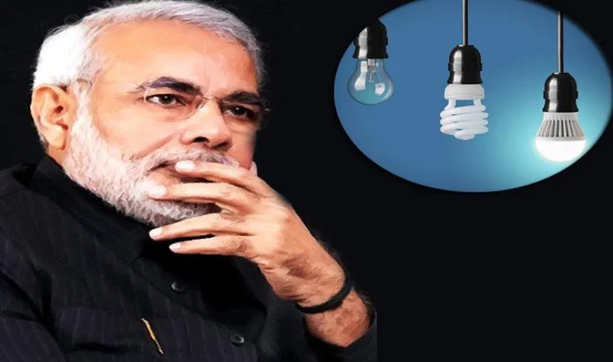 Shining India: अब ऑनलाइन LED बल्ब बेचेगी मोदी सरकार, स्नैपडील से किया करार- India TV Paisa