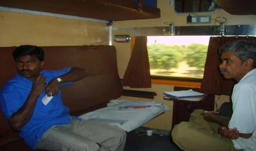 रेल यात्रा के दौरान मेडिकल हेल्‍प पाना हुआ आसान, रेलयात्री डॉट इन ने शुरू की मेडिकल इमर्जेंसी सर्विस- India TV Paisa