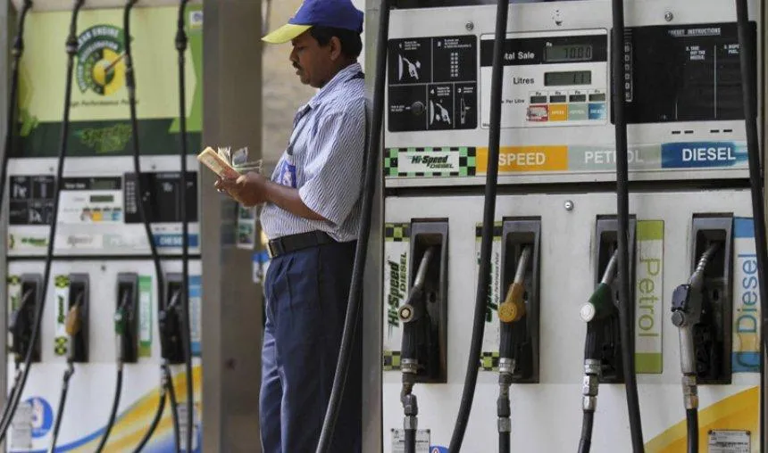 बिहार में महंगा होगा पेट्रोल और डीजल, कैबिनेट ने दी वैट की दर में वृद्धि को मंजूरी- India TV Paisa
