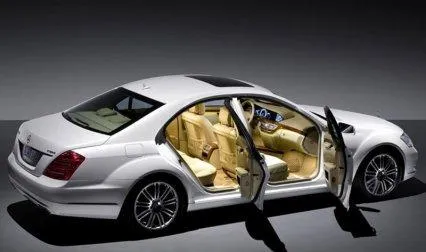 Luxurious Power: मर्सिडीज बेंज ने लॉन्‍च की नई लक्‍जरी कार S400, कीमत 1.28 करोड़ रुपए- India TV Paisa