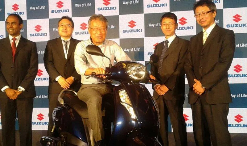 2016 Edition: सुजुकी ने लॉन्‍च किया नया एक्‍सेस 125 स्‍कूटर, कीमत 53,887 रुपए से शुरू- India TV Paisa