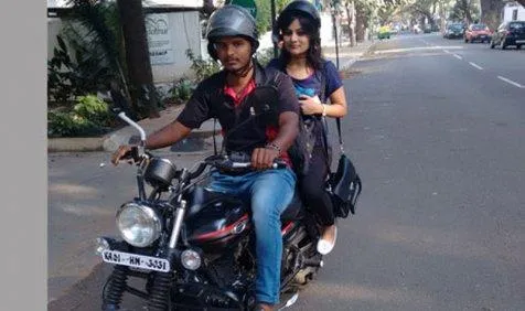 बेंगलुरू में शुरू होते ही उबर और ओला की बाइक टैक्‍सी सर्विस का झटका, ट्रांसपोर्ट अथॉरिटी ने बताया अवैध- India TV Paisa
