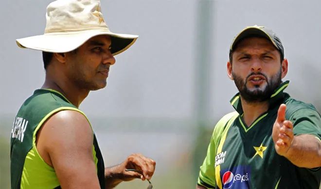 waqr younis and shahid afridi- India TV Hindi
