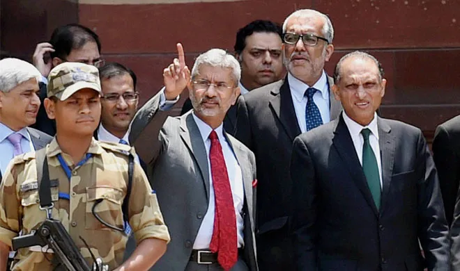 Foreign Secretary S Jaishankar with his Pakistani...- India TV Hindi